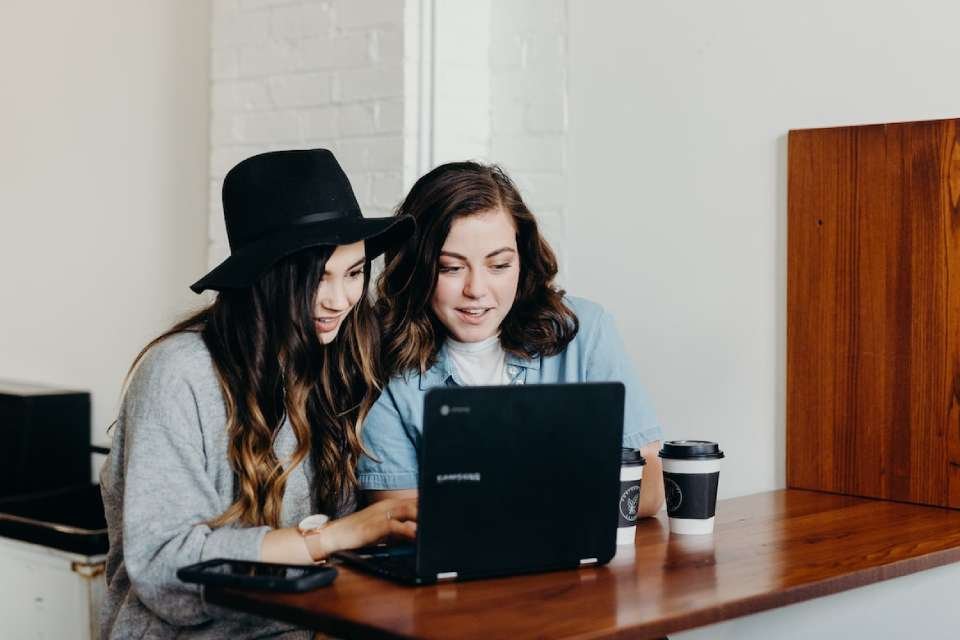 difference between LLC and inc